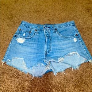 LEVI 501 Jean Shorts